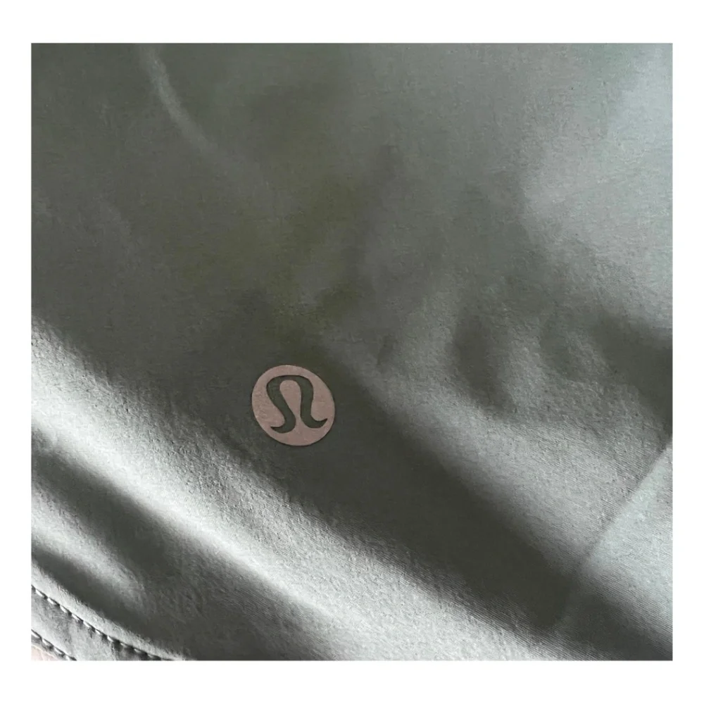 New Lululemon Reversible 3" Choose a Side Short - Picture 7 of 7